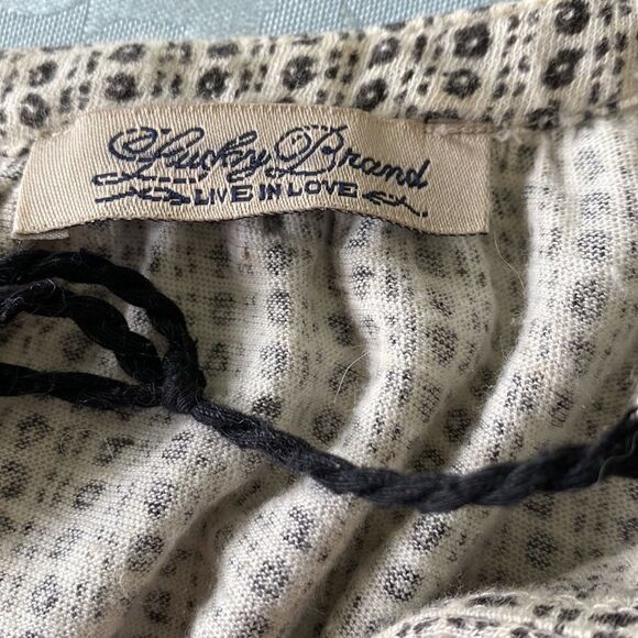 Lucky Brand Split Neck Long Sleeve Embroidered Boho Tassel Top Black / Cream S - Picture 8 of 9